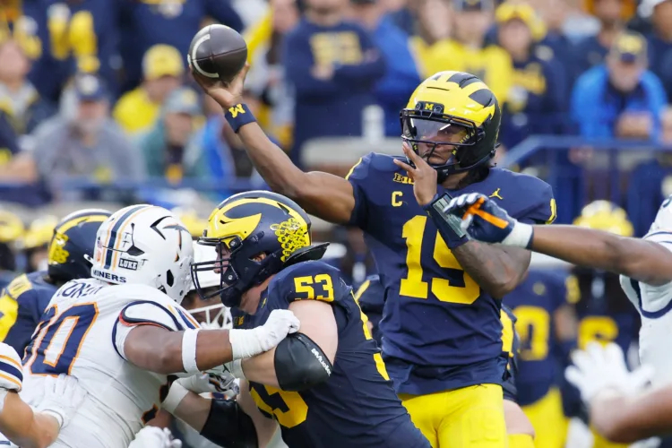 No. 19 Michigan starts shaky, finishes strong in 52-17 win over UTEP